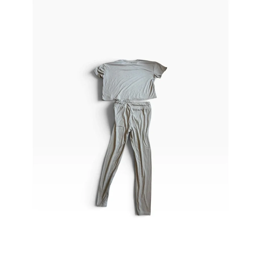 Danskin Lounge Set L Grey Ribbed Short Sleeve Top and Pants Athleisure Co-ord